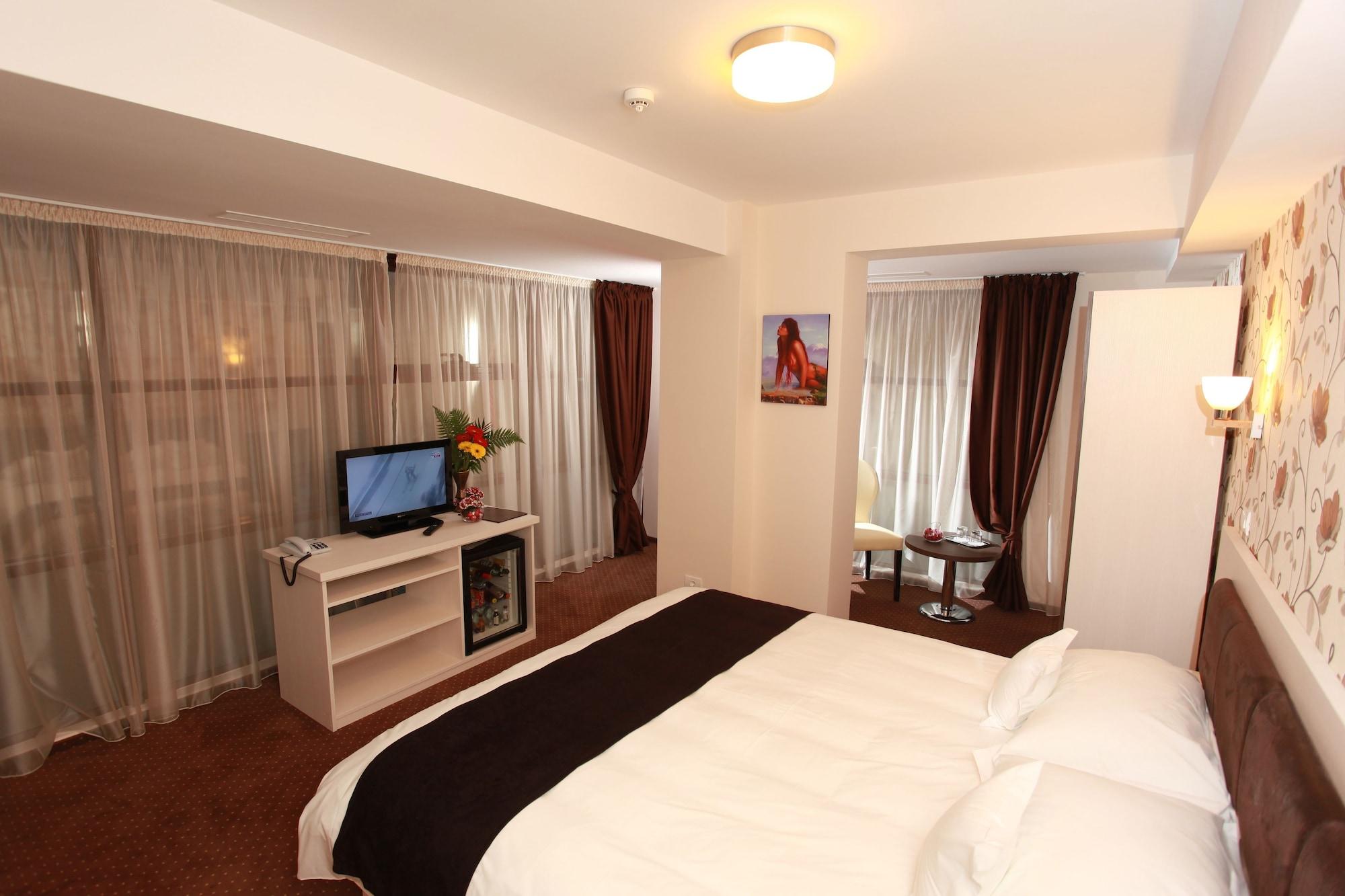 West Plaza 3* בוקרשט